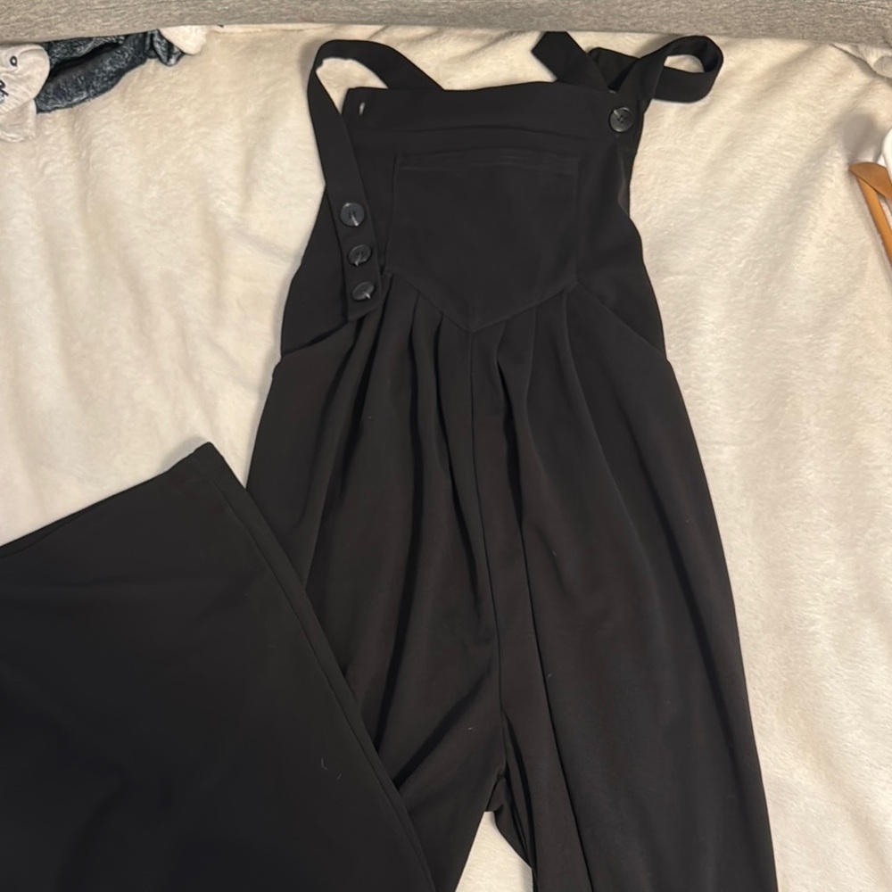 Fabletics Black Jumpsuit with Versatile Design